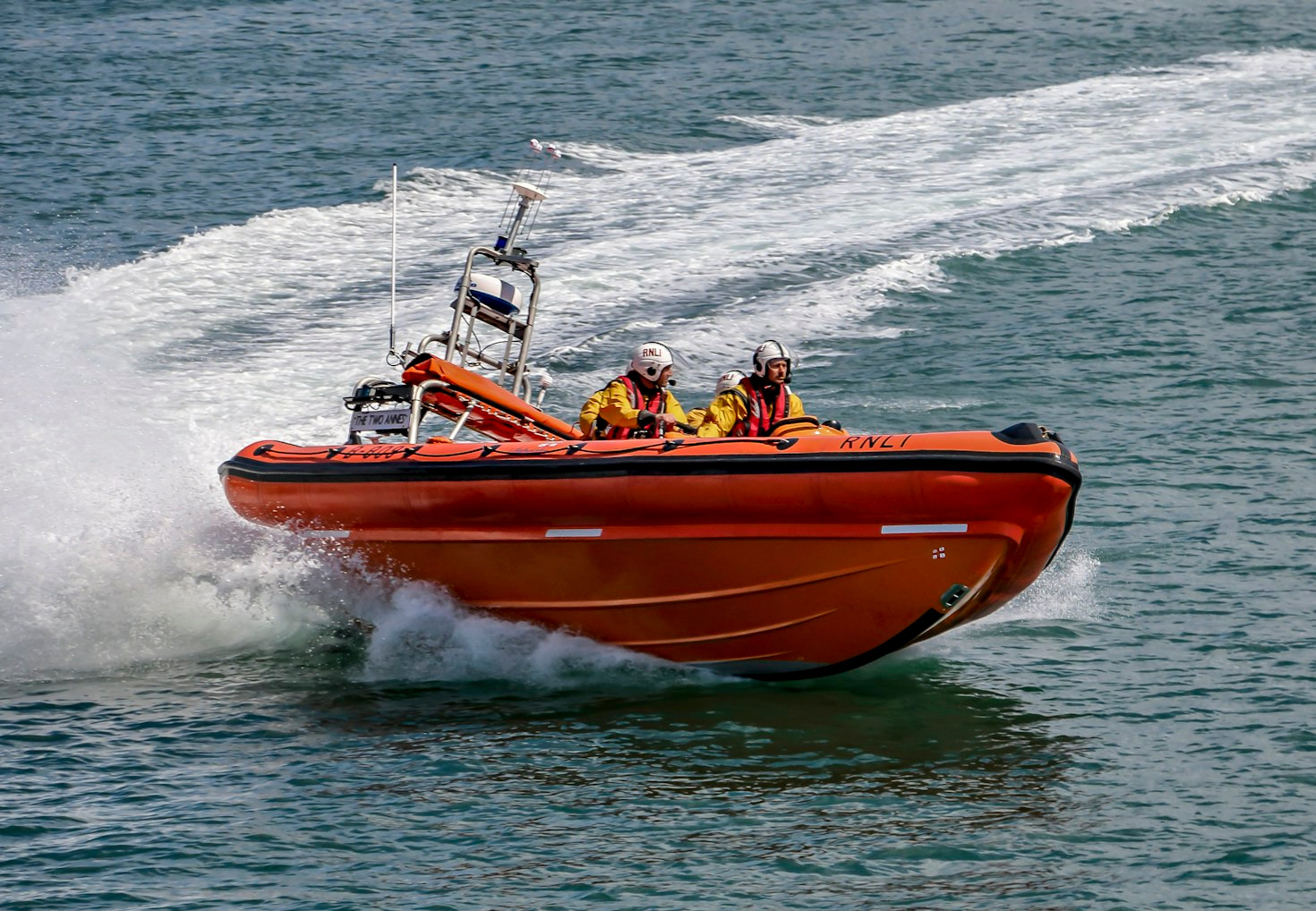 Essential Radio Protocols for High-Speed Jetboat Races